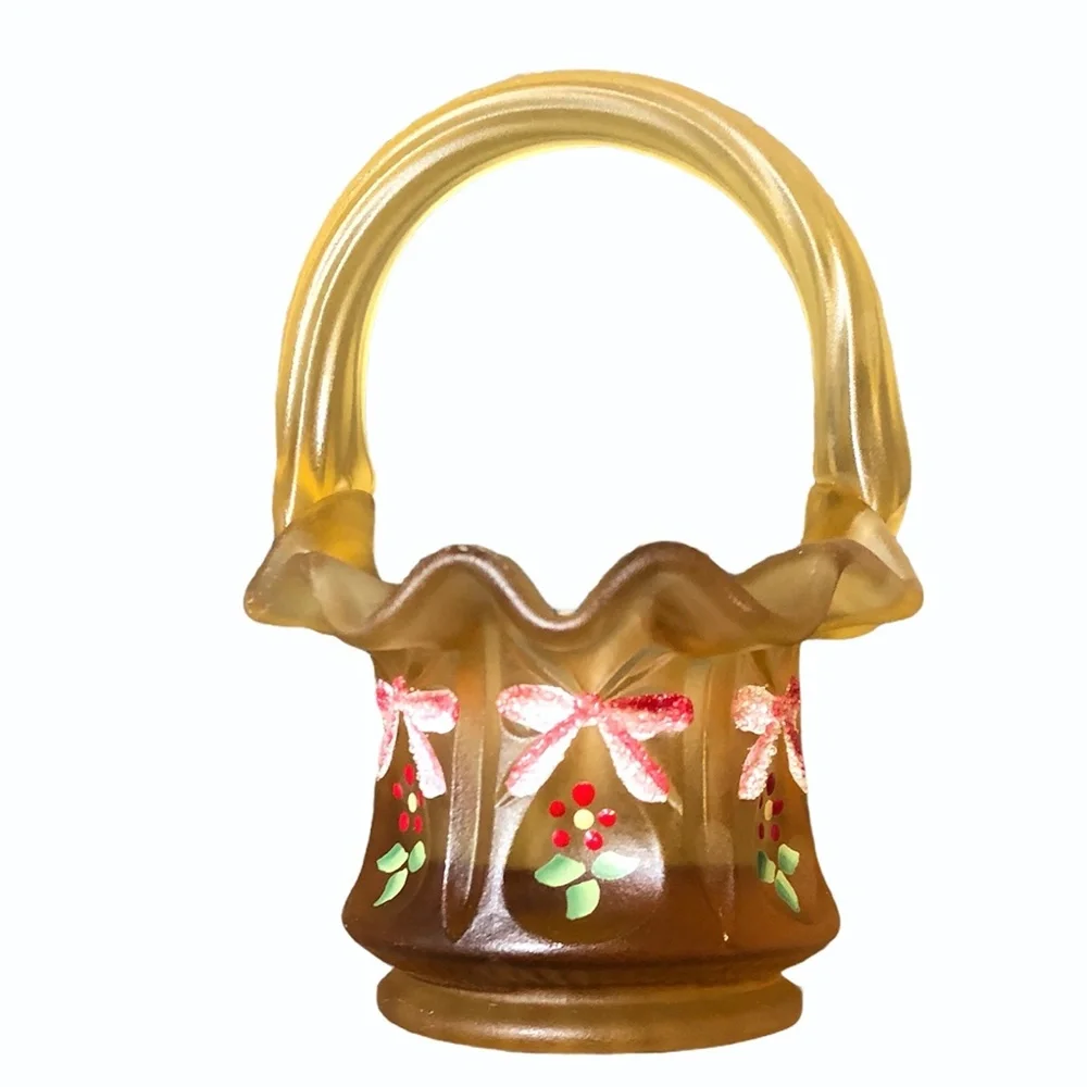 FENTON AMBER GLASS CHRISTMAS BOWS & HOLLY MINI BASKET 2